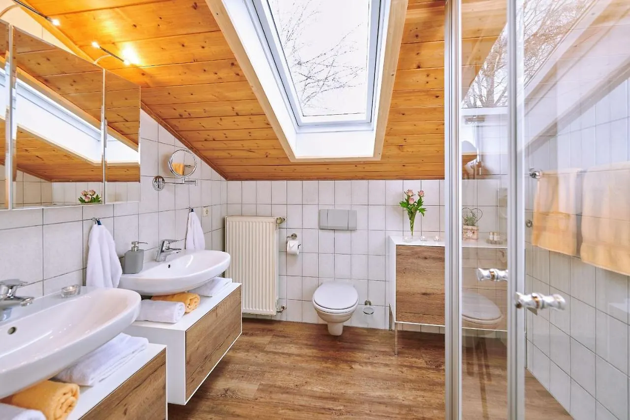 Hochgallinger Hof - Der Reiterhof Fuer Gross Und Klein Siegsdorf Apartament